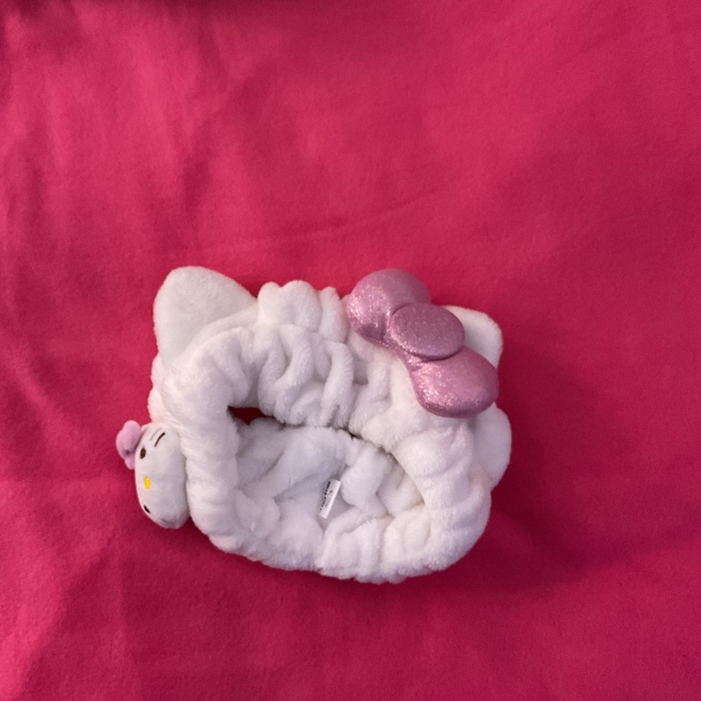 Forever 21 Pink and White Hello Kitty Plush Hair Accessories